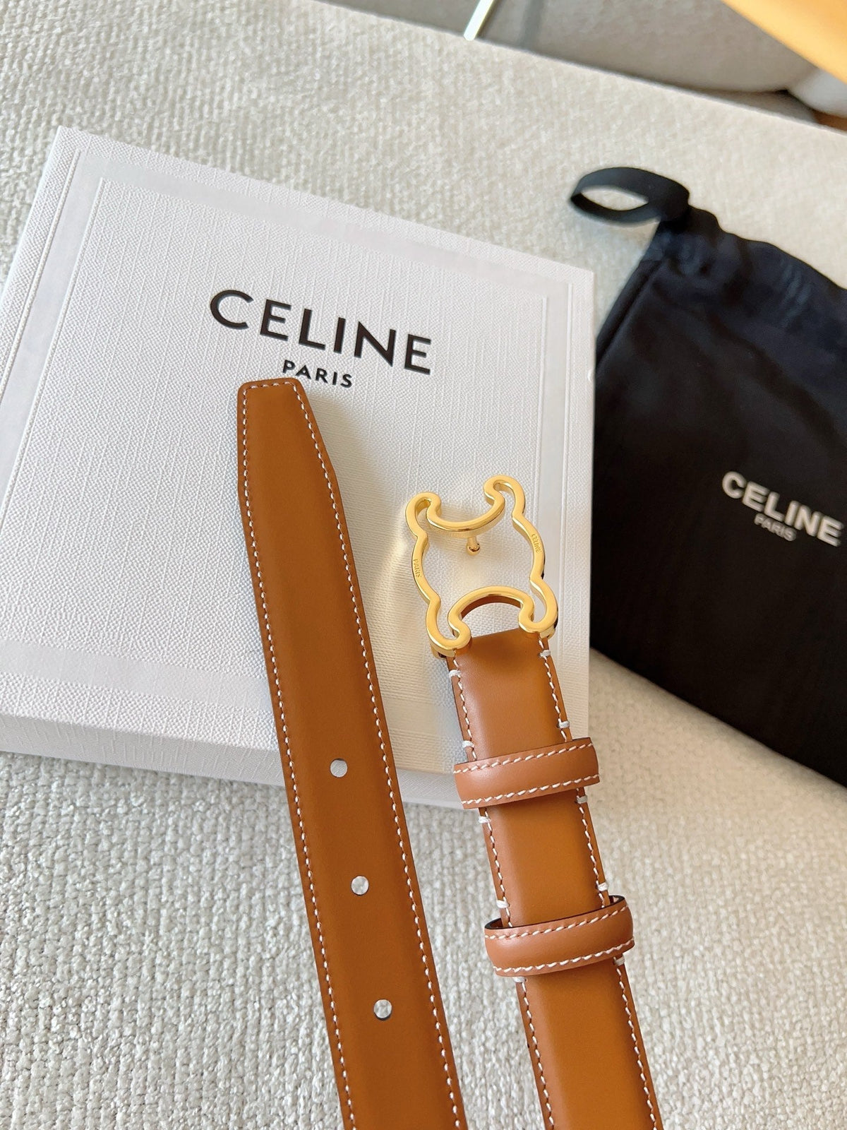 CELINE 25S TRIOMPHE BELT 25MM IN CARAMEL CALFSKIN GOLD HARDWARE 585789